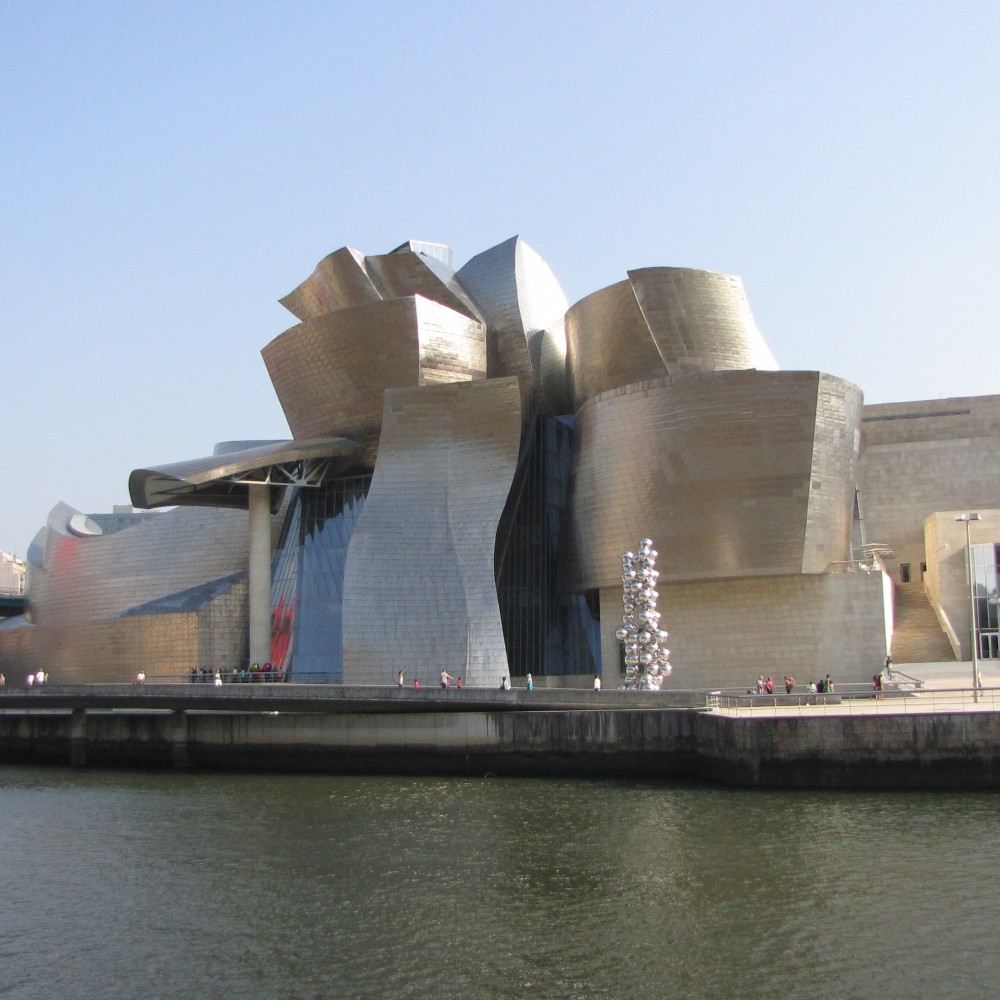 Guggenheim Museum Bilbao – Mondegro